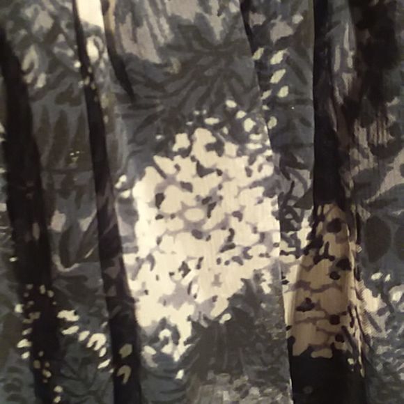 NWT Joie mini dress sz med. Black and grey floral print lined with black - Picture 9 of 16